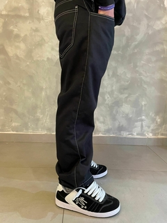 Calça Sarja Balão Oncross na internet