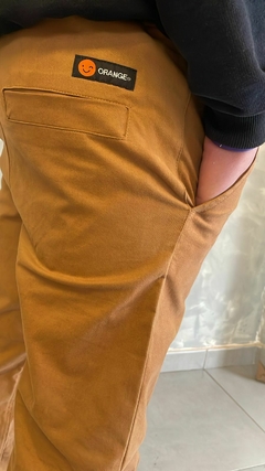25209107 Calça Alfaiataria Over Orange