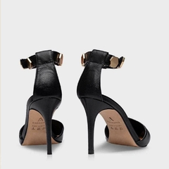 SCARPIN CARRANO SLINGBACK STUDS SALTO ALTO FINO EM COURO - comprar online
