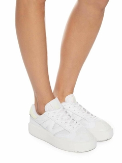 Imagem do TÊNIS FEMININO NEW BALANCE SILVER ORIGINAL