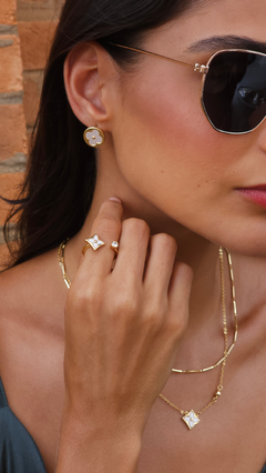 CONJUNTO INSPIRAÇÃO TREVO PEROLADO NO OURO - Yabás - Elegância com Essência 