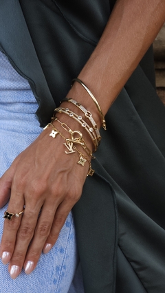 BRACELETE CRAVEJADO COM ZIRCÔNIAS na internet