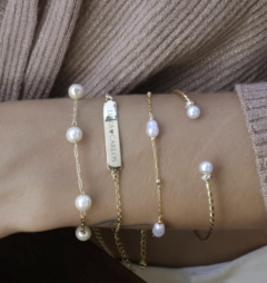 PULSEIRA COM PÉROLAS OVAIS - comprar online