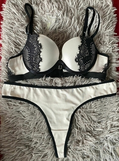 Brasier clasico con encaje + panty - comprar en línea