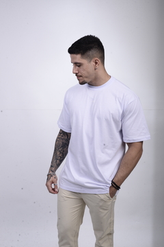 CAMISA OVERSIZED BASIC en internet