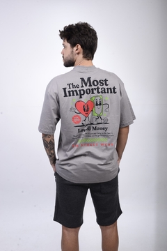 Camiseta Oversized Love & Money - Fio 30.1 - comprar online