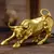 Escultura Touro de Wall Street Dourado - Aura