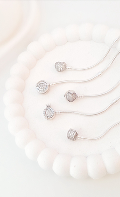Pulseira Inspiração em Trama fecho coração brilhante - Pratas By Diniz