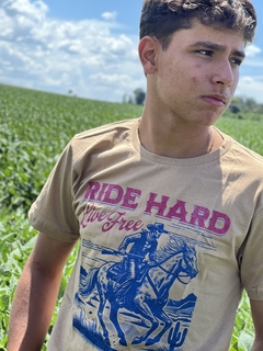 Camiseta Live Free - comprar online