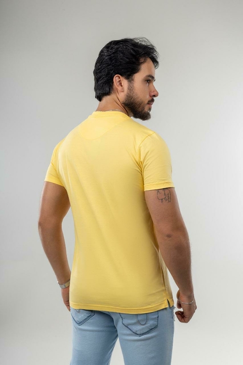 CAMISETA GOLA O LISA