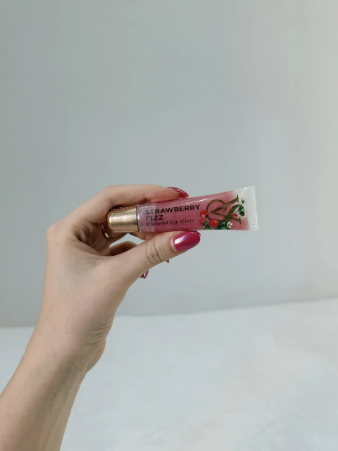 Strawberry Fizz Gloss - Victoria’s Secret