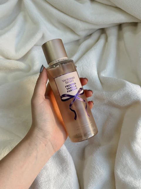 Frosted Vanilla Fantasy Body Splash – Victoria’s Secret