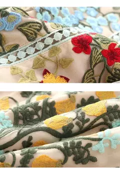 Vestido com Bordado Floral Art Noveau - comprar online