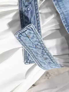Cropped Denim Azul sobre Camisa Branca - comprar online