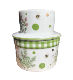 Manteigueira Francesa Estampada em Cerâmica Porcelana Herbal - D.Pinheiro Artefatos