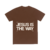 Camiseta marrom com a frase "JESUS IS THE WAY" em destaque na parte de trás.