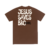 Camiseta marrom com a frase "JESUS SAVES BRO " em destaque na parte de trás.
