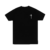 Camiseta preta com estampa de uma cruz no peito.