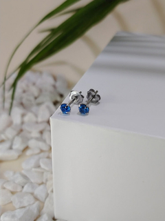 BRINCO PEDRA AZUL EM AÇO INOXIDÁVEL - ELEGÂNCIA DURABILIDADE - loja online
