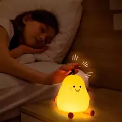 Luminária e Abajur de Pera com Luz Quente e RGB - EMISVILLE