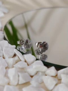BRINCO CONCHINHA EM AÇO INOX - ELEGÂNCIA DURABILIDADE