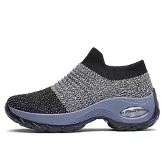 Tênis Feminino Estilo Meia em Malha Respirável com Plataforma de Fundo Grosso - Eleve Sua Altura com Conforto e Estilo ao Ar Livre - comprar online
