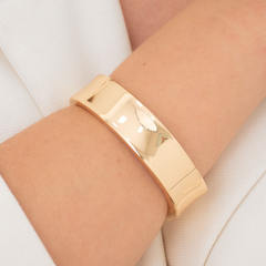 BRACELETE LISO COM ONDULAÇÃO