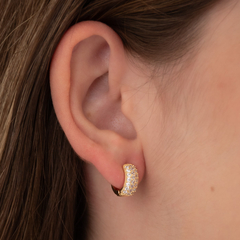 ARGOLA ARTICULADA COM TRÊS CARREIRAS DE ZIRCÔNIA. TAMANHO M - comprar online