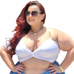 Cropped Feminino Nula Decote V Nó Torcido Uma Manga Curta E Outra Com Alça - comprar online
