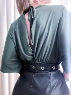 BODY FEMININO MANGA MORCEGO DECOTE PROFUNDO na internet