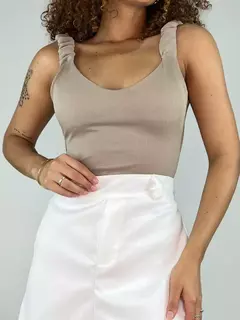 BODY FEMININO EM RIBANA ALÇA FRANZIDA AMANDA REF. 1380