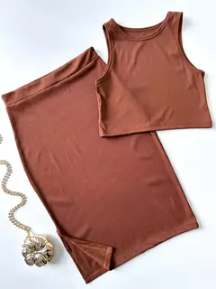 CONJUNTO FEMININO EM RIBANA REGATA E SAIA MIDI DANIELE REF. 1061 na internet