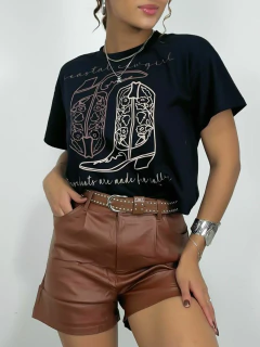 T-SHIRT CROPPED FEMININA ESTAMPADA COWGIRL BOOTS REF. 809