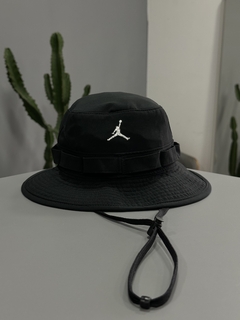 Bucket Jordan Zion Preto
