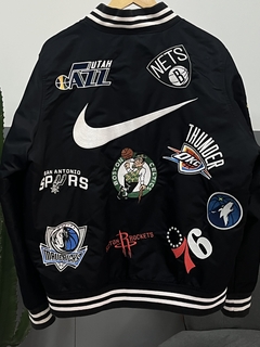 Jaqueta Nike x Supreme x Nba na internet