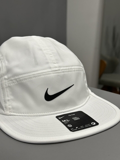 Boné Nike Fly Branca - comprar online