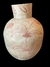 Grande e robusto vaso de barro com pintura floral , mede 52x35 cm diâmetro