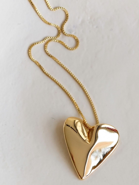 Colar coração orgânico