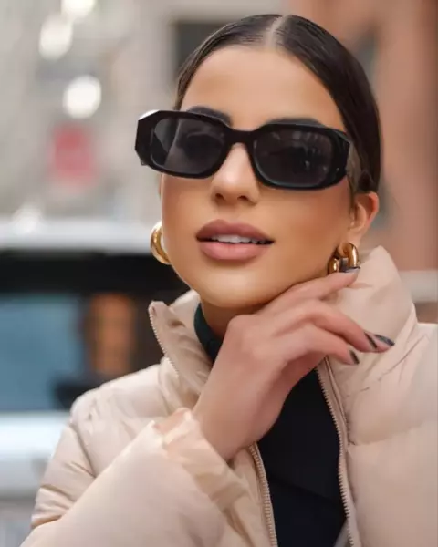 Óculos de Sol Retangular Blogueira Diamond - comprar online