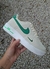Nike Air Force One beige/verde