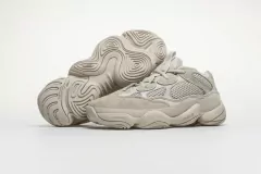 Yeezy 500 "blush" na internet