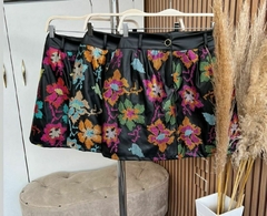SHORT SAIA BORDADA