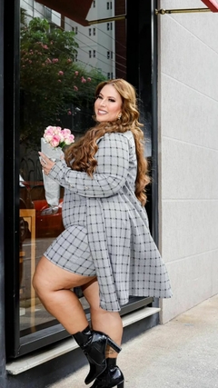 VESTIDO COM CASACO XADREZ - DL MODA PLUS SIZE