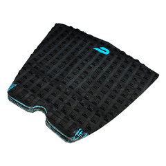 Deck de surf Dylan Shapes D3 com textura quadriculada, alto relevo, kick tail e EVA durável. Estilo e performance para sua prancha.