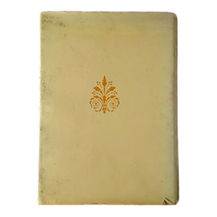 Capa traseira do livro Fazendas – Solares da Região Cafeeira do Brasil Imperial com brasão dourado clássico.