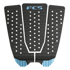 Deck FCS Pro Model Kolohe Andino TreadLite 3 peças com textura TreadLite, kick tail e grip leve. Ideal para alta performance no surf.