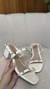Sandália Manu Off White na internet