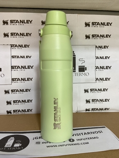 Botella IceFlow Aerolight 1L con Manija – Edición Limitada - tienda online