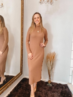 VESTIDO CANELADO