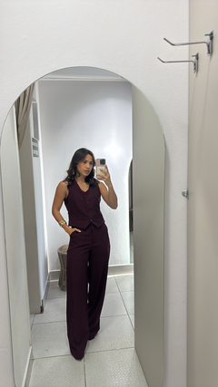 Conjunto calça + colete na internet